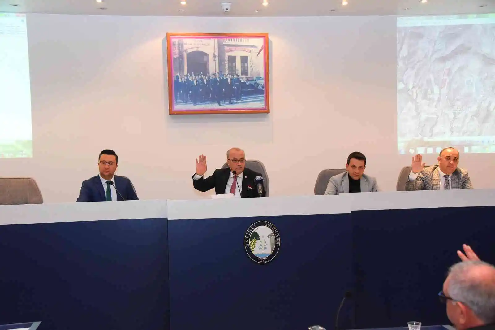 Salihli’de yeni yılın ilk meclis toplantısı yapıldı