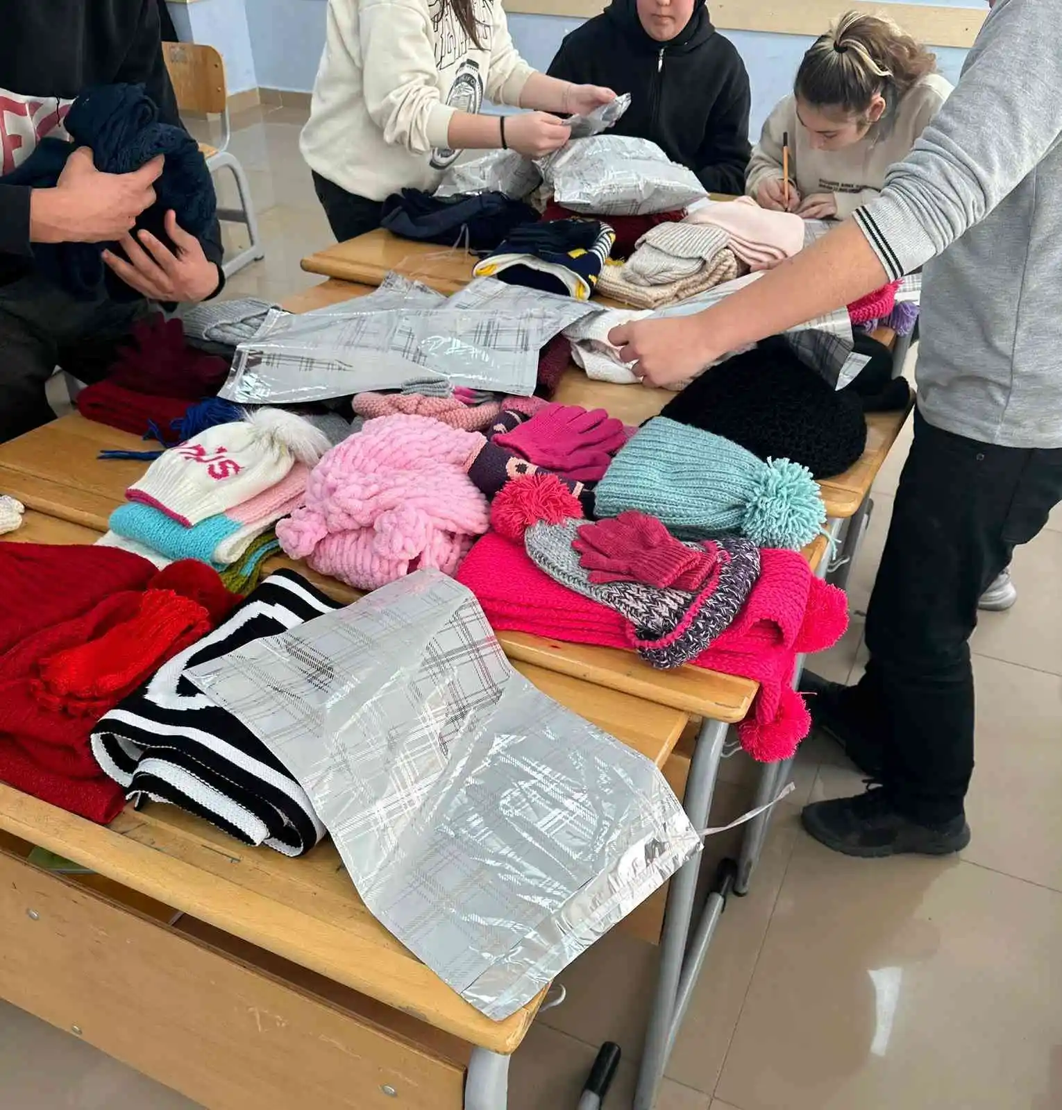Samsun’da lise öğrencilerinden ısıtan destek