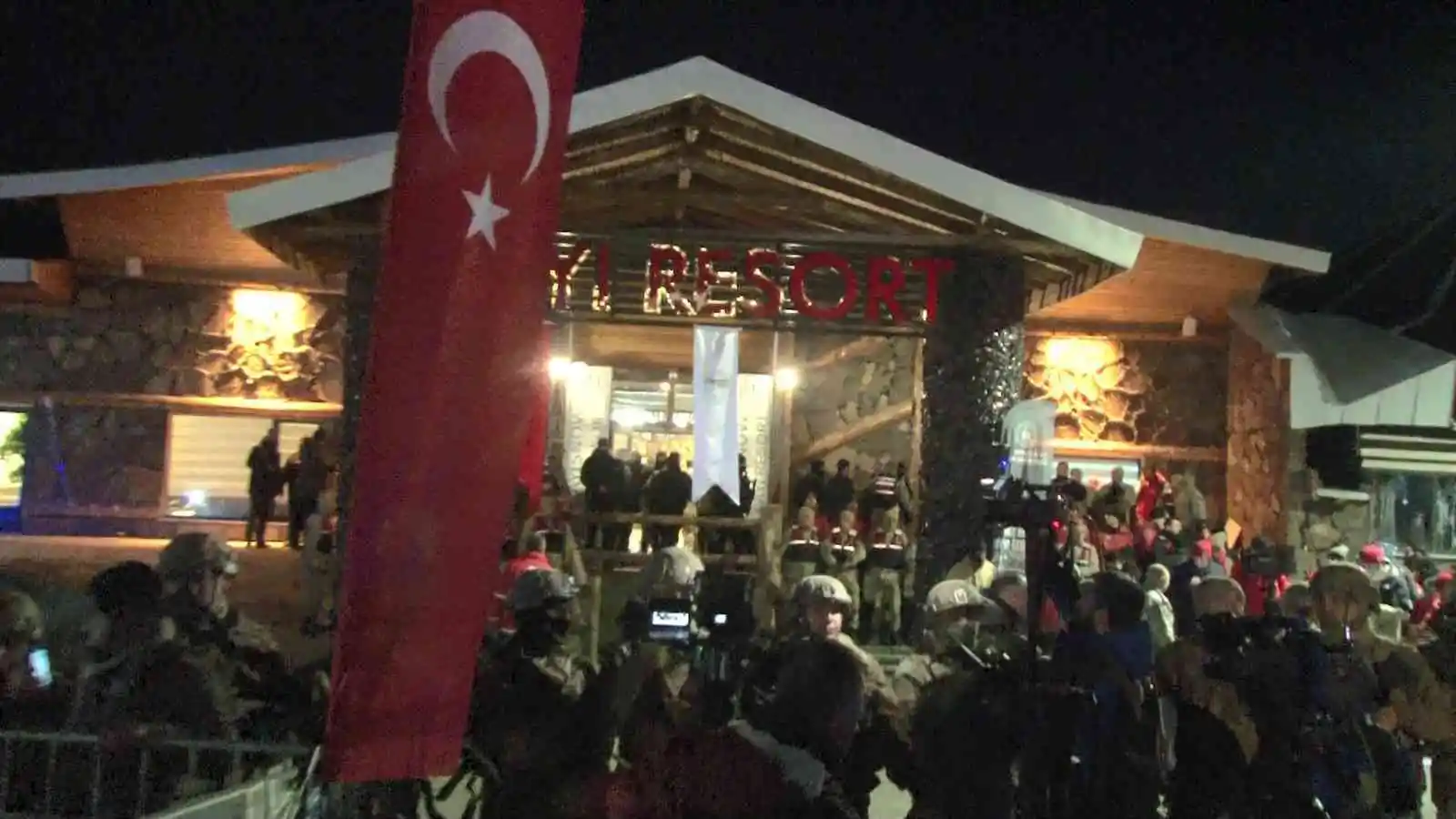 Sarıkamış’ta otelde asma tavan çöktü: Yaralanan 32 kişiden 23’ü taburcu edildi