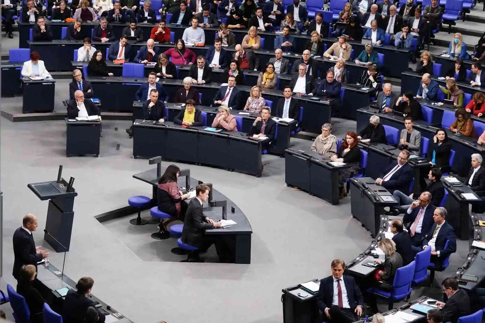 Scholz, Leopard tanklarının Ukrayna’ya gönderilmesini “doğru” karar olarak nitelendirdi