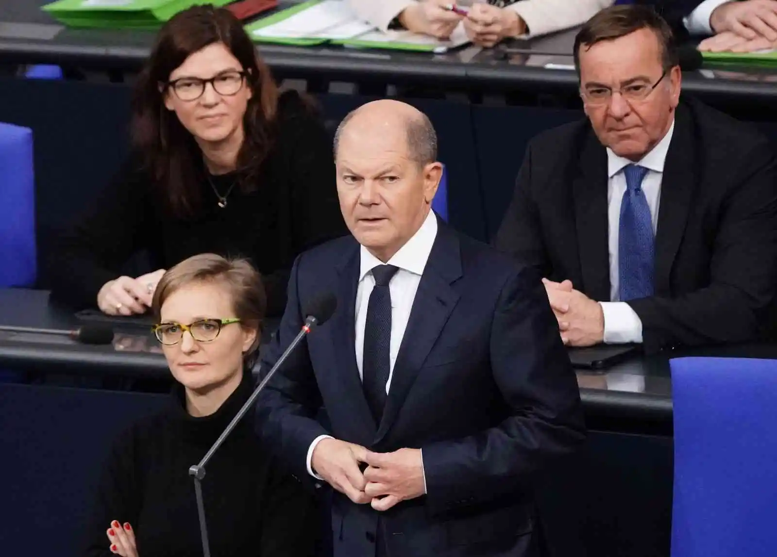 Scholz, Leopard tanklarının Ukrayna’ya gönderilmesini “doğru” karar olarak nitelendirdi