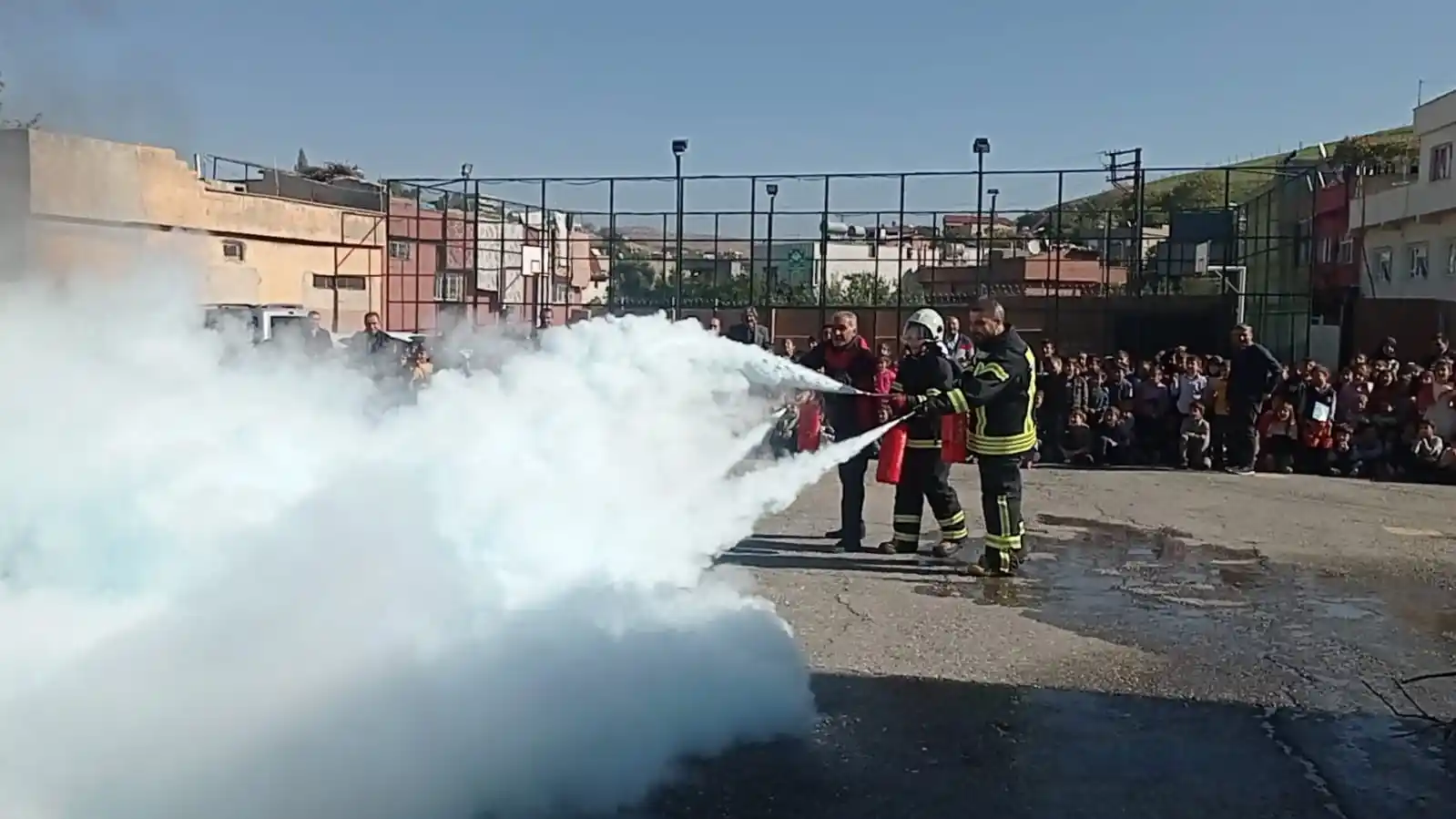 Siirt’te itfaiye ekipleri 2022 yılında 538 yangına müdahale etti