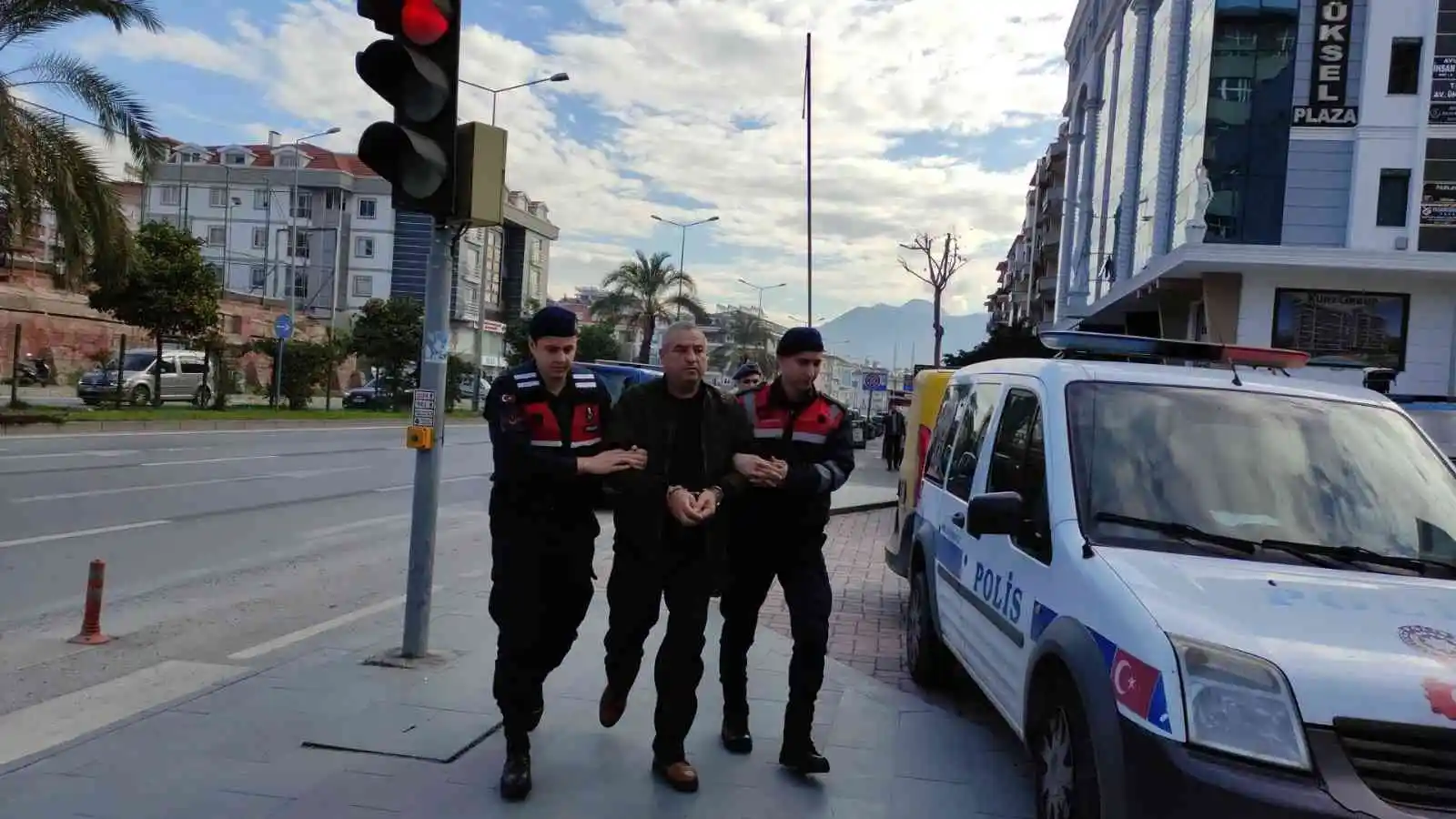 Silahlı çatışmaya giren iki husumetli tutuklandı