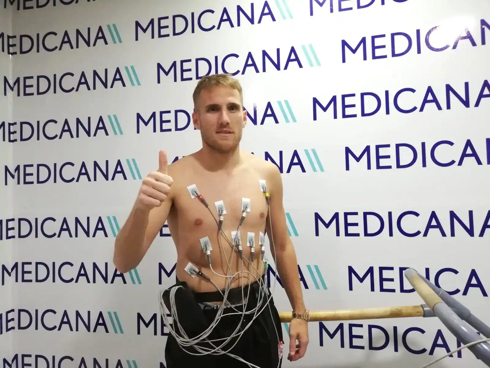 Sivasspor'un yeni transferi Samu Saiz sağlık kontrolünden geçti