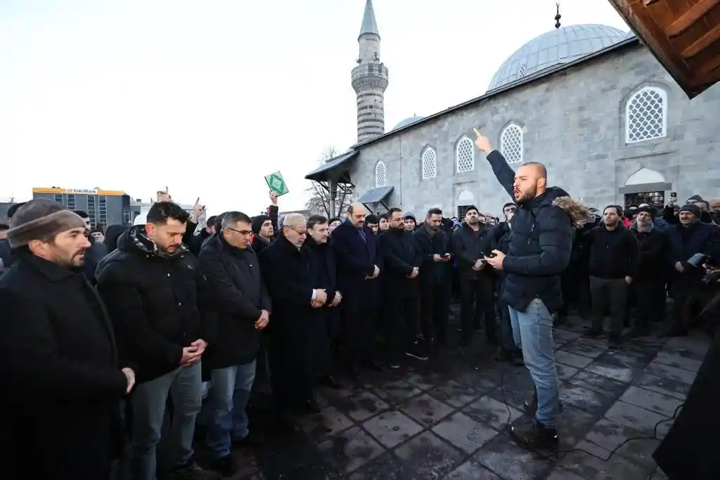 Sivil Toplum Platformu'ndan Kur'an-ı Kerim'e yapılan saygısızlığa tepki
