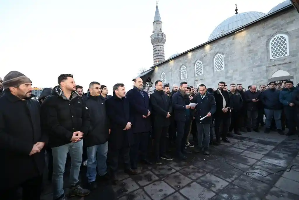 Sivil Toplum Platformu’ndan Kur’an-ı Kerim’e yapılan saygısızlığa tepki
