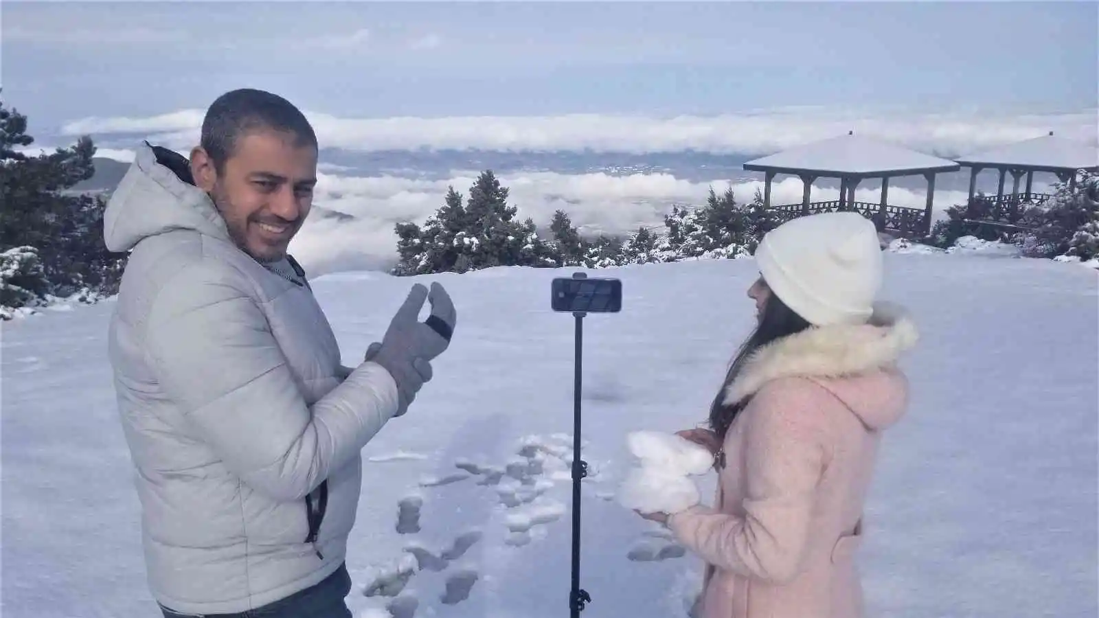 Spil Dağı Milli Parkı beyaza büründü