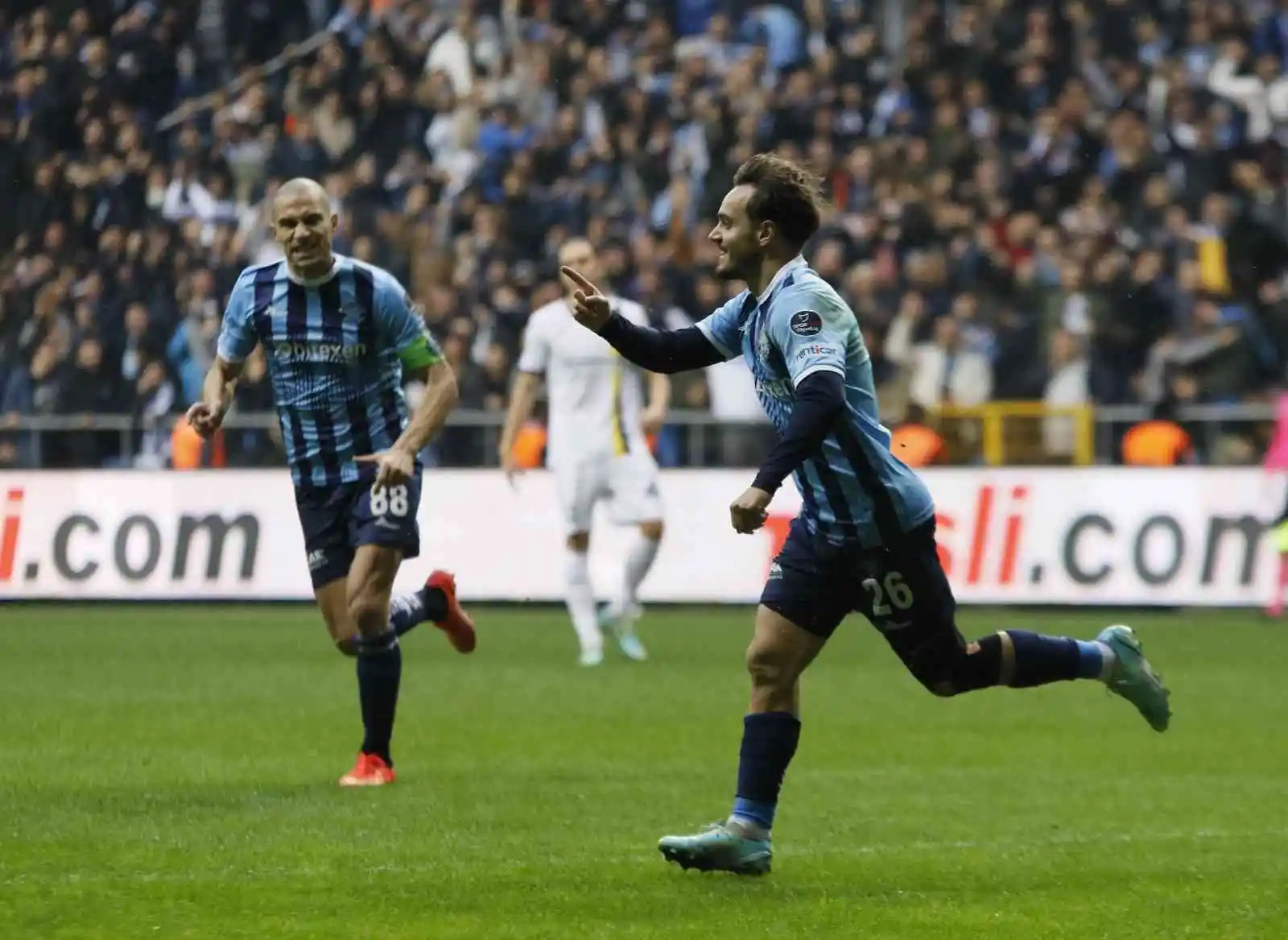 Spor Toto Süper Lig: Adana Demirspor: 3 - MKE Ankaragücü: 1 (Maç sonucu)