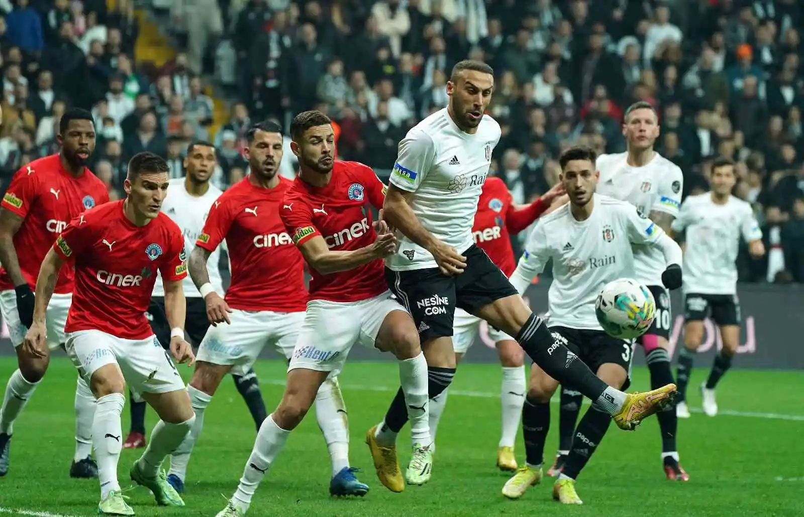 Spor Toto Süper Lig: Beşiktaş: 0 - Kasımpaşa: 0 (Maç devam ediyor)