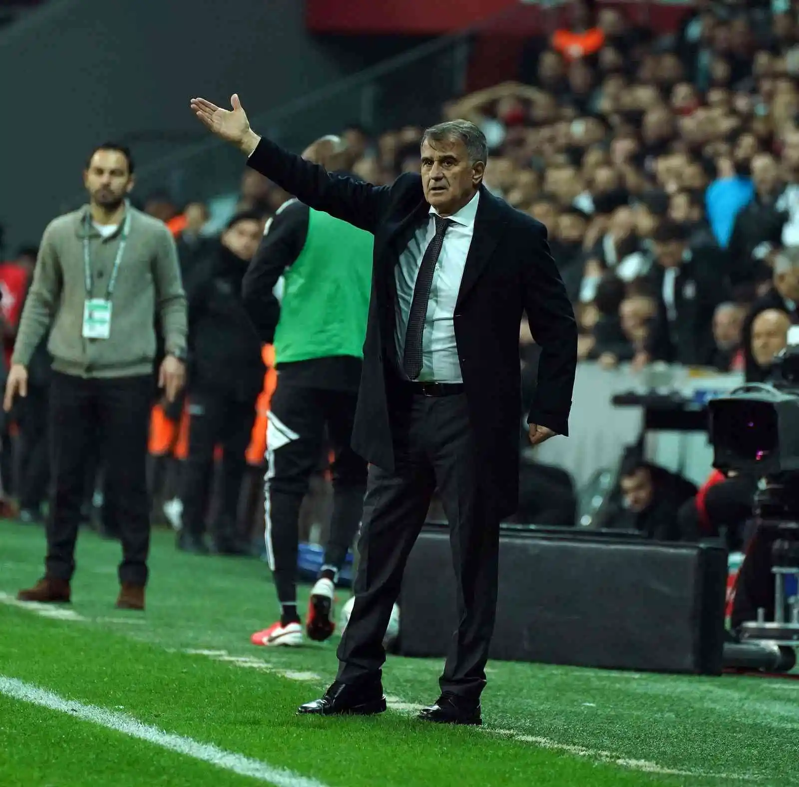 Spor Toto Süper Lig: Beşiktaş: 2 - Kasımpaşa: 0 (İlk yarı)