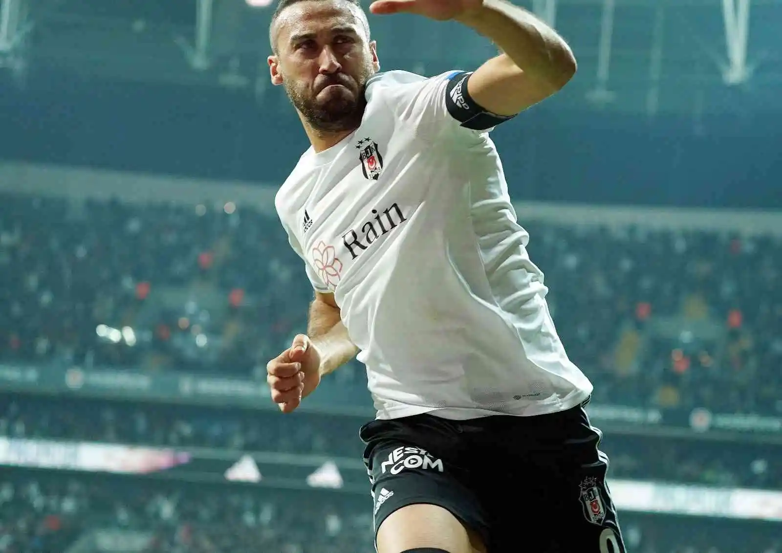 Spor Toto Süper Lig: Beşiktaş: 2 - Kasımpaşa: 0 (İlk yarı)