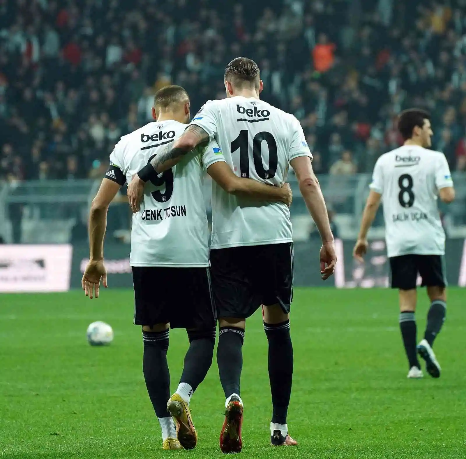 Spor Toto Süper Lig: Beşiktaş: 2 - Kasımpaşa: 0 (İlk yarı)