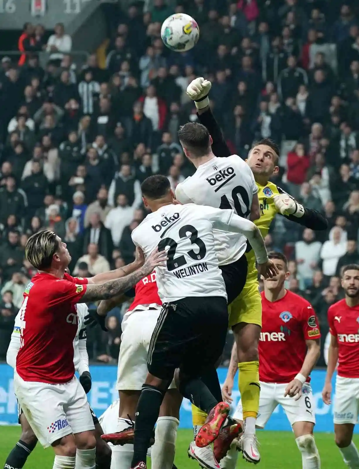 Spor Toto Süper Lig: Beşiktaş: 2 - Kasımpaşa: 1 (Maç sonucu)