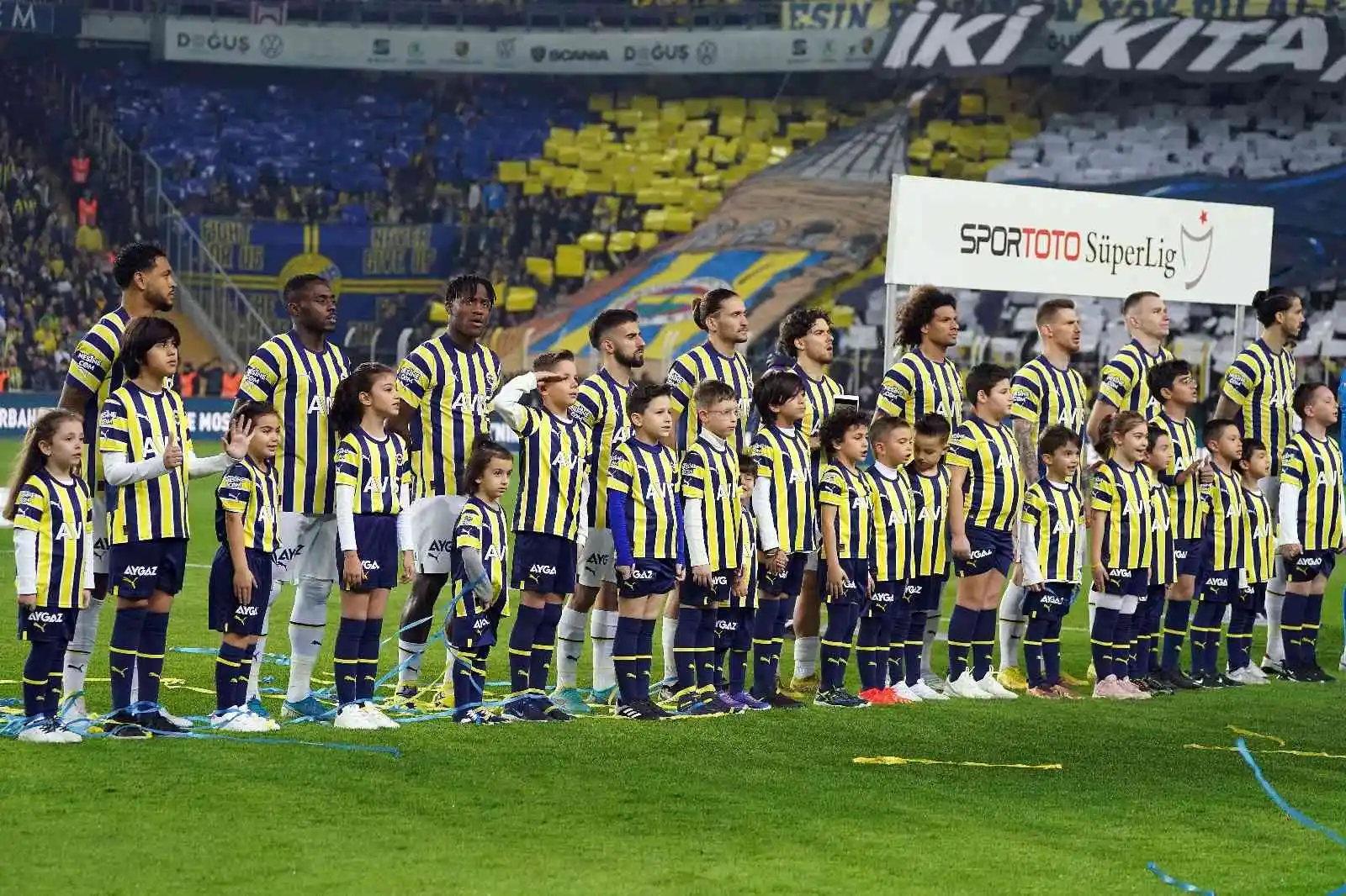 Spor Toto Süper Lig: Fenerbahçe: 0 - Galatasaray: 0 (Maç devam ediyor)