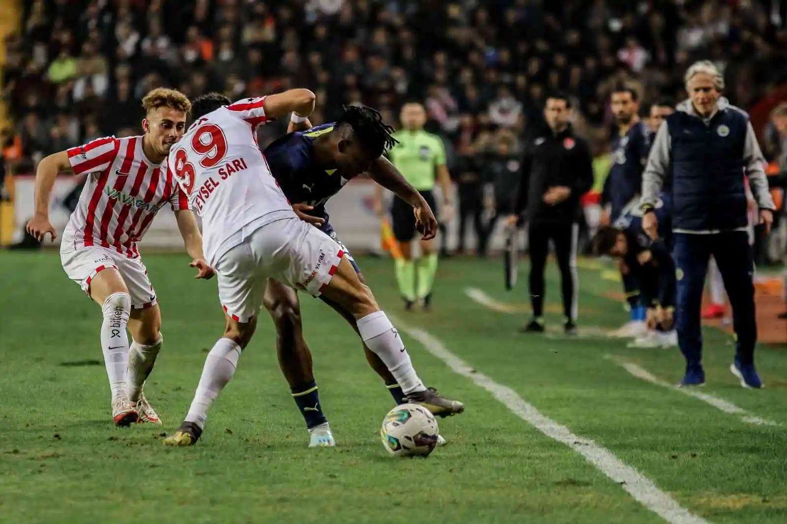 Spor Toto Süper Lig: FT Antalyaspor: 1 - Fenerbahçe: 2 (Maç sonucu)