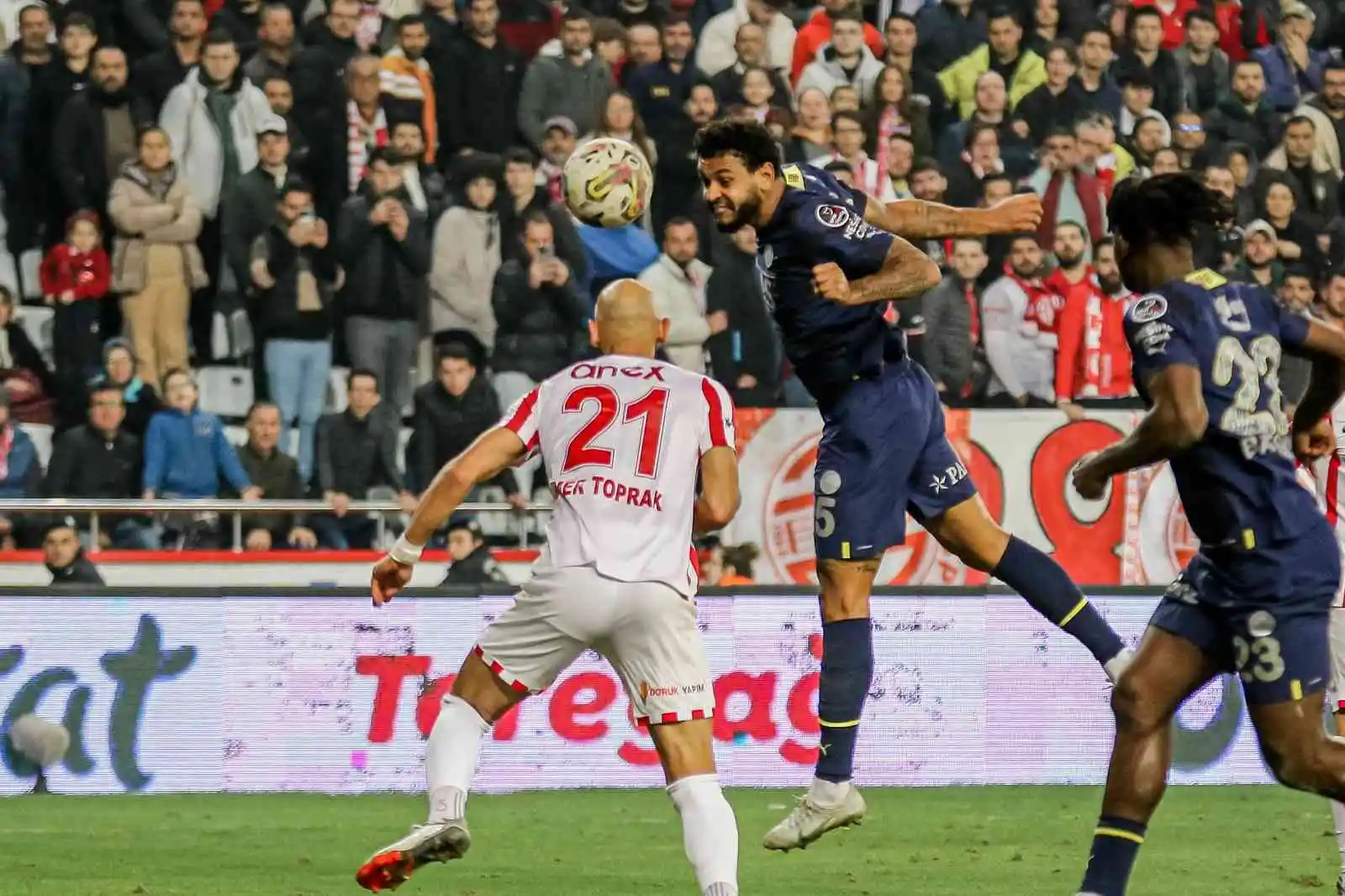 Spor Toto Süper Lig: FT Antalyaspor: 1 - Fenerbahçe: 2 (Maç sonucu)