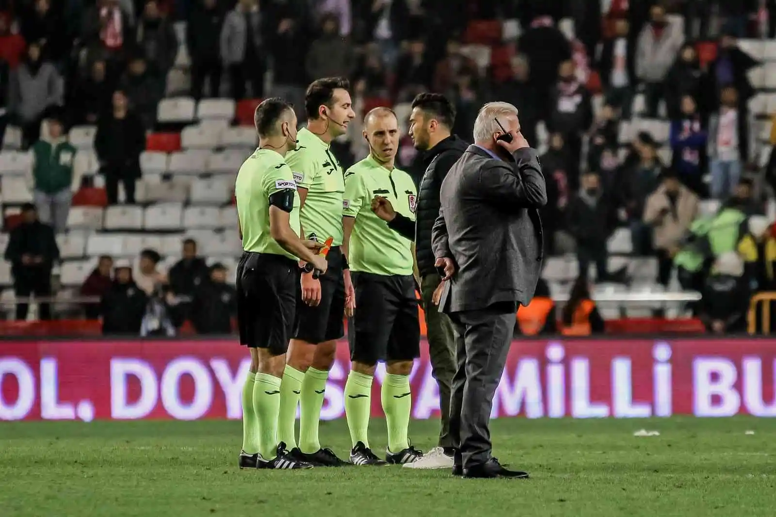 Spor Toto Süper Lig: FT Antalyaspor: 1 - Fenerbahçe: 2 (Maç sonucu)
