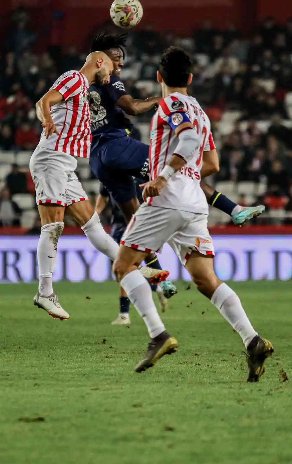Spor Toto Süper Lig: FT Antalyaspor: 1 - Fenerbahçe: 2 (Maç sonucu)