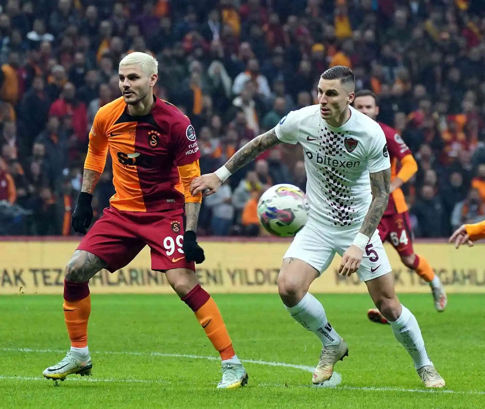 Spor Toto Süper Lig: Galatasaray: 1 - Hatayspor: 0 (Maç devam ediyor)
