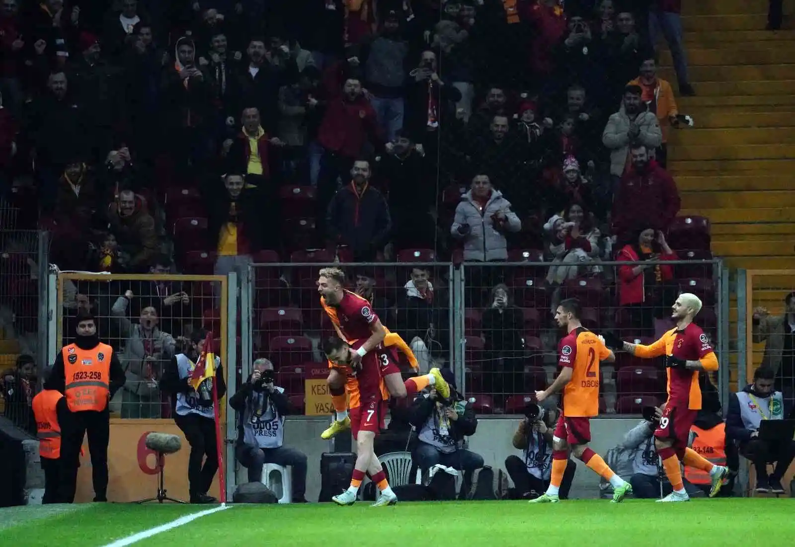 Spor Toto Süper Lig: Galatasaray: 1 - Hatayspor: 0 (Maç devam ediyor)
