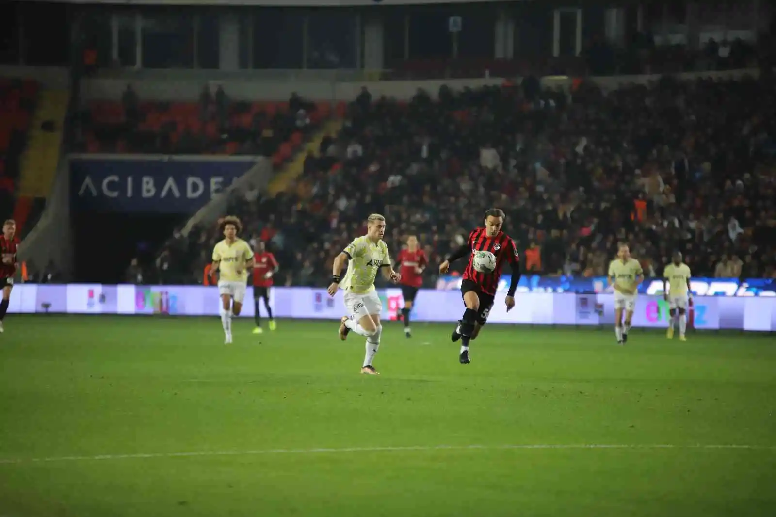 Spor Toto Süper Lig: Gaziantep FK: 0 - Fenerbahçe: 1 (Maç devam ediyor)