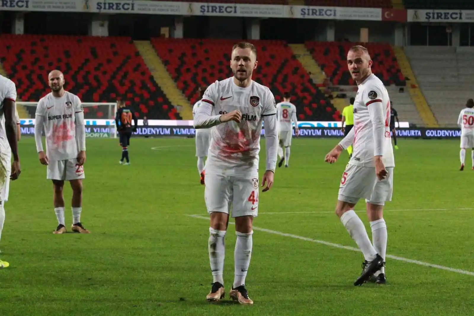 Spor Toto Süper Lig: Gaziantep FK: 1 - Başakşehir: 1 (Maç Sonucu)