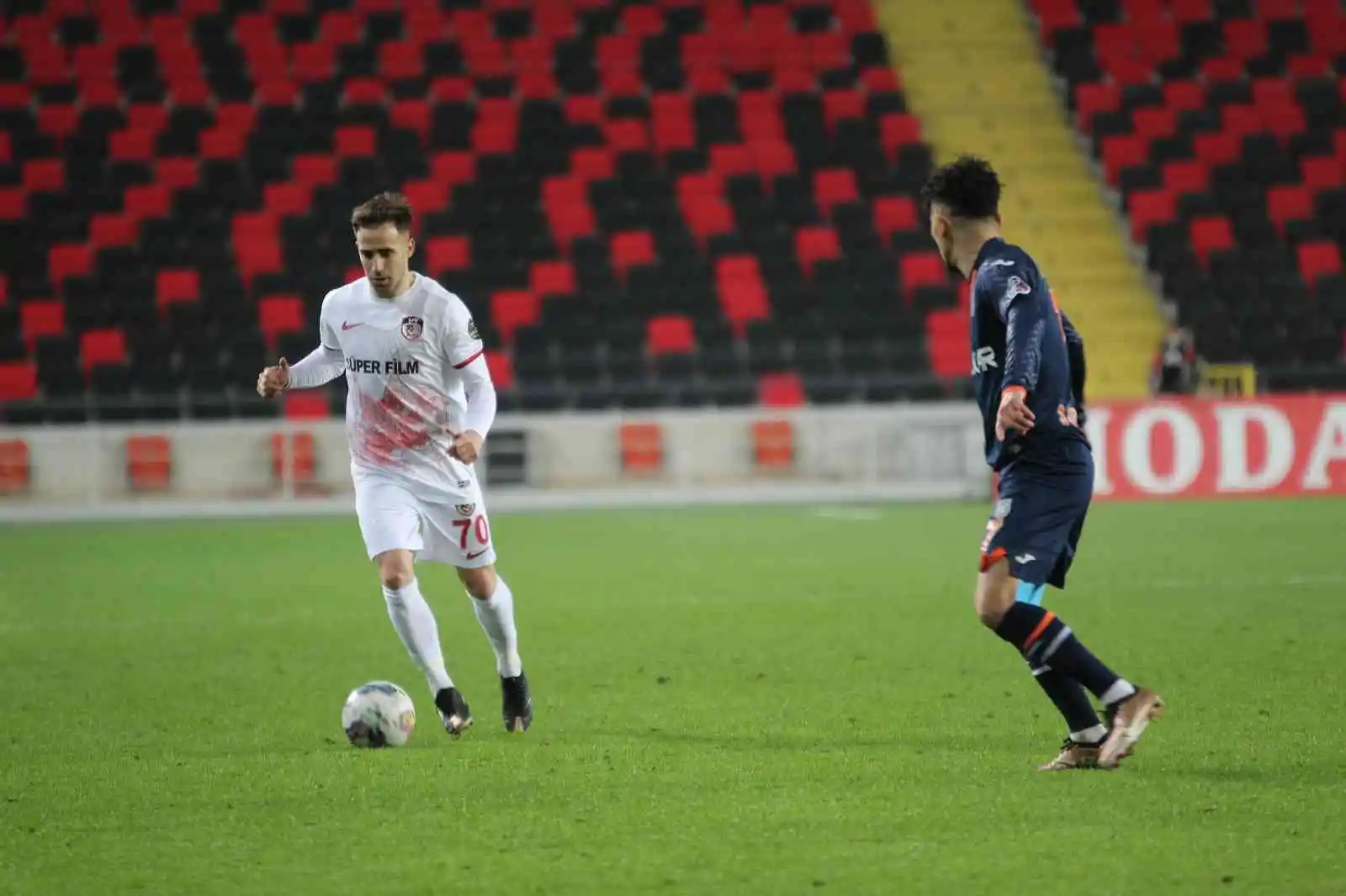 Spor Toto Süper Lig: Gaziantep FK: 1 - Başakşehir: 1 (Maç Sonucu)