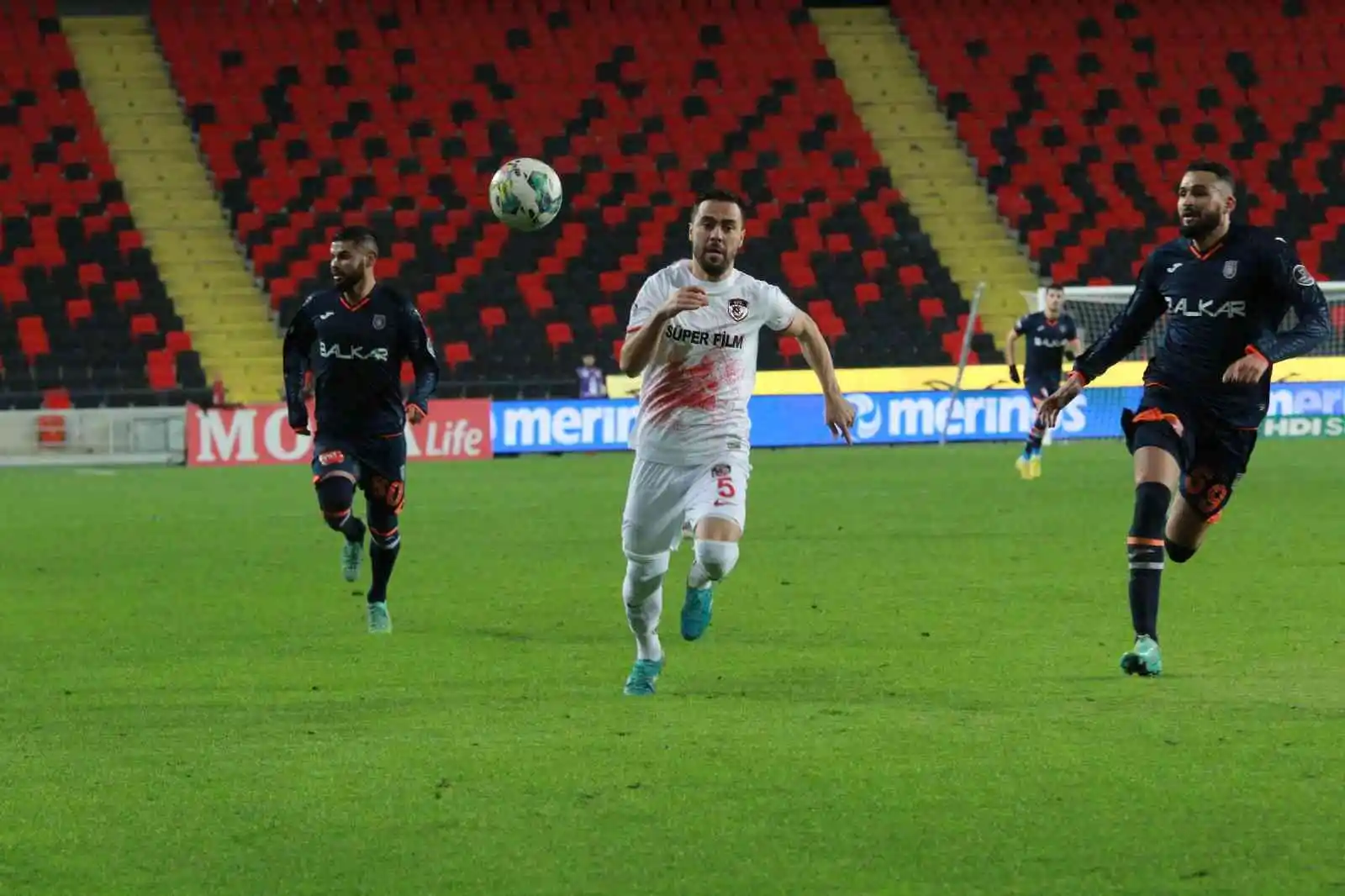 Spor Toto Süper Lig: Gaziantep FK: 1 - Başakşehir: 1 (Maç Sonucu)