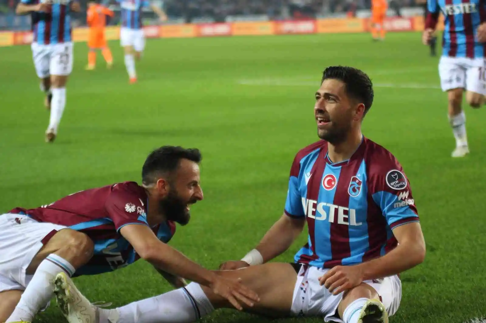 Spor Toto Süper Lig: Trabzonspor: 1 - Medipol Başakşehir: 0 (İlk yarı)