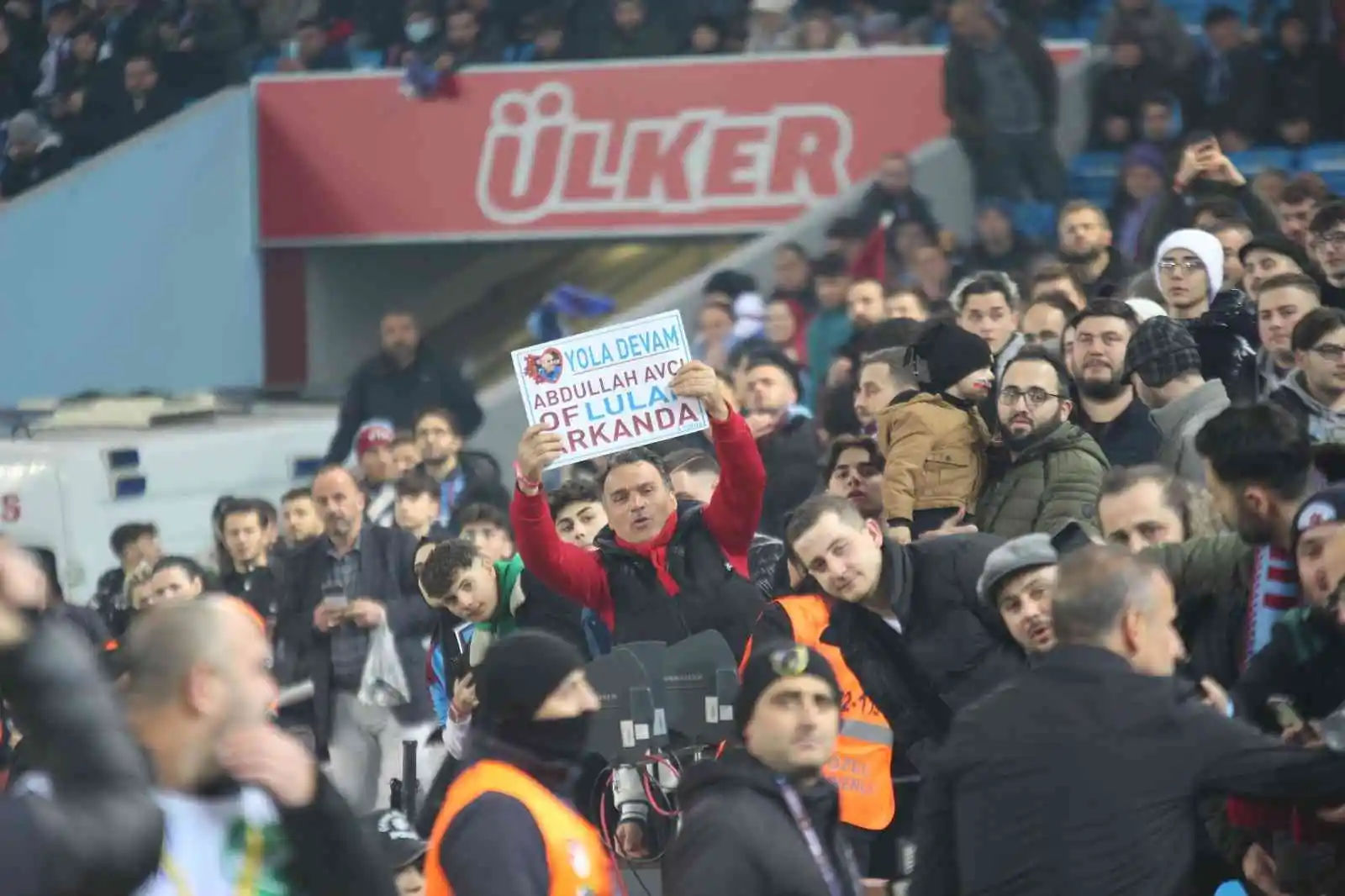 Spor Toto Süper Lig: Trabzonspor: 1 - Medipol Başakşehir: 0 (İlk yarı)