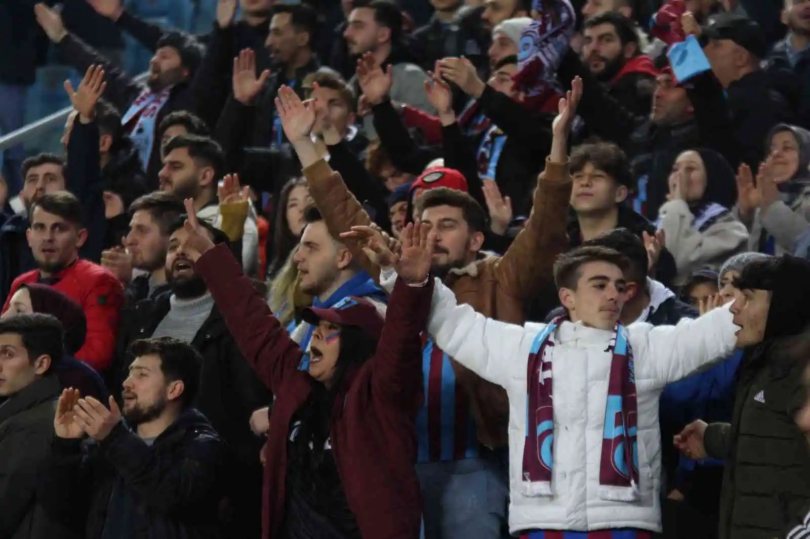 Spor Toto Süper Lig: Trabzonspor: 1 - Medipol Başakşehir: 0 (Maç sonucu)
