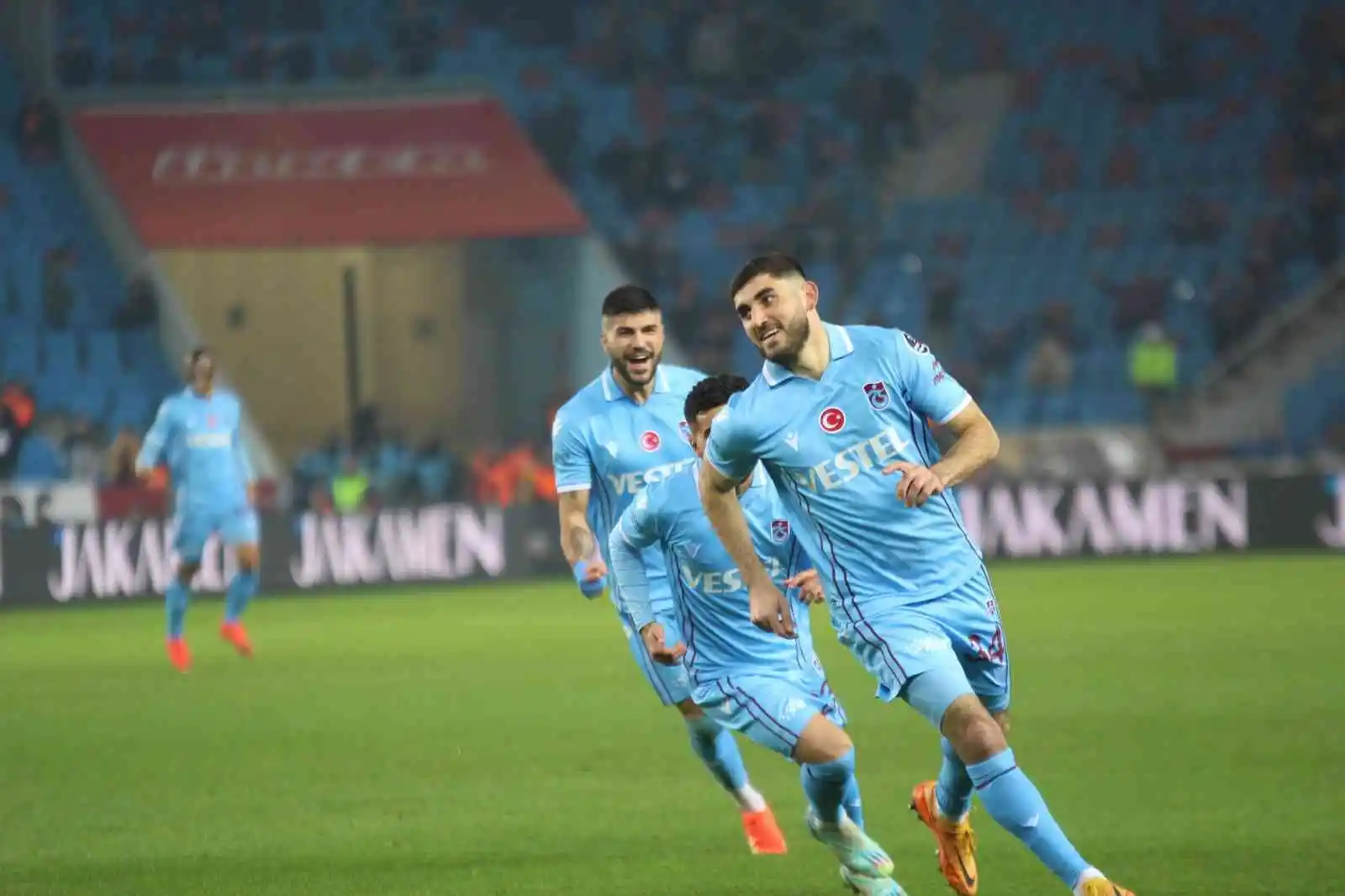 Spor Toto Süper Lig: Trabzonspor: 3 - Giresunspor: 0 (Maç sonucu)