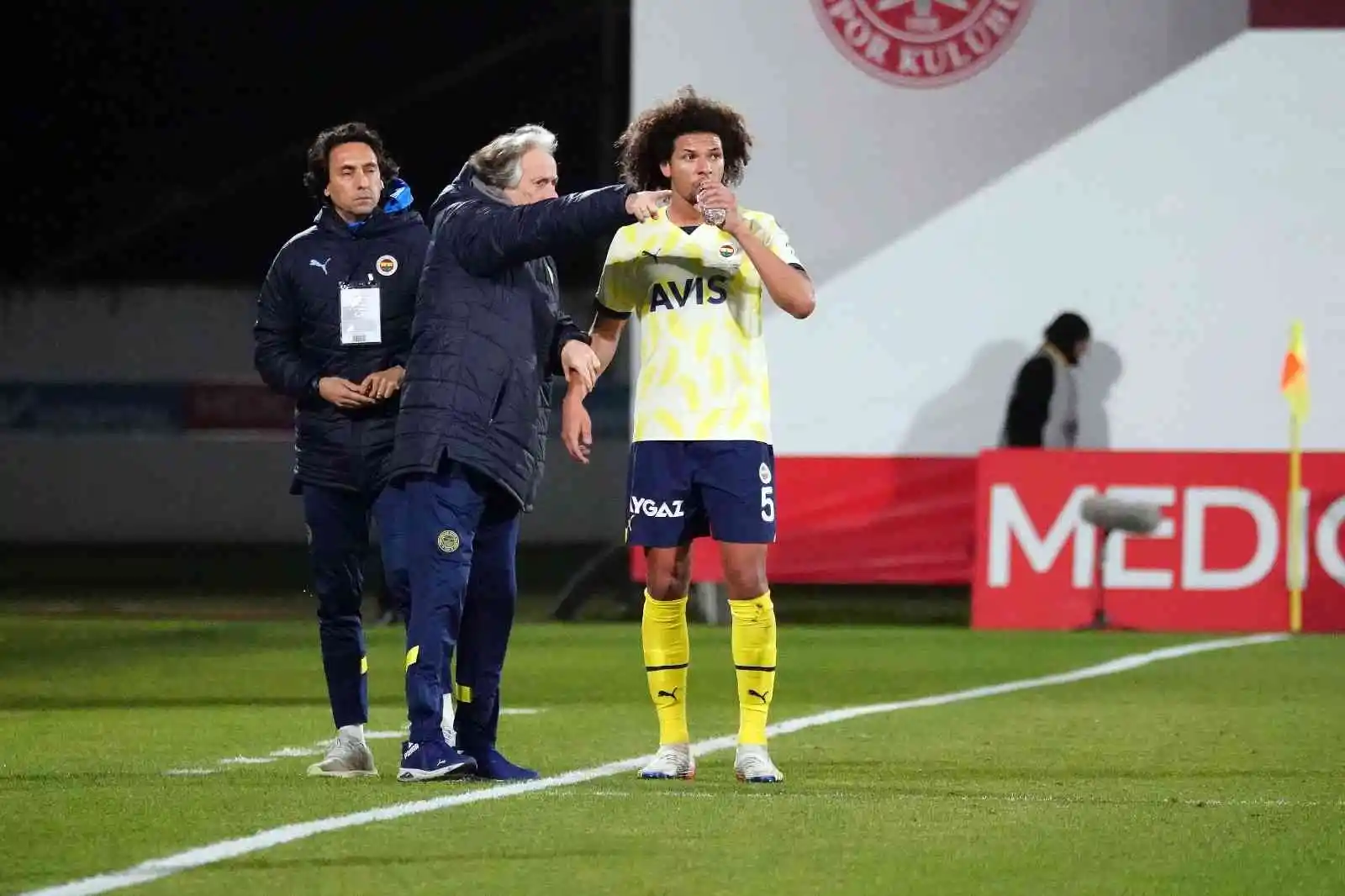 Spor Toto Süper Lig: Ümraniyespor: 0 - Fenerbahçe: 0 (İlk yarı)