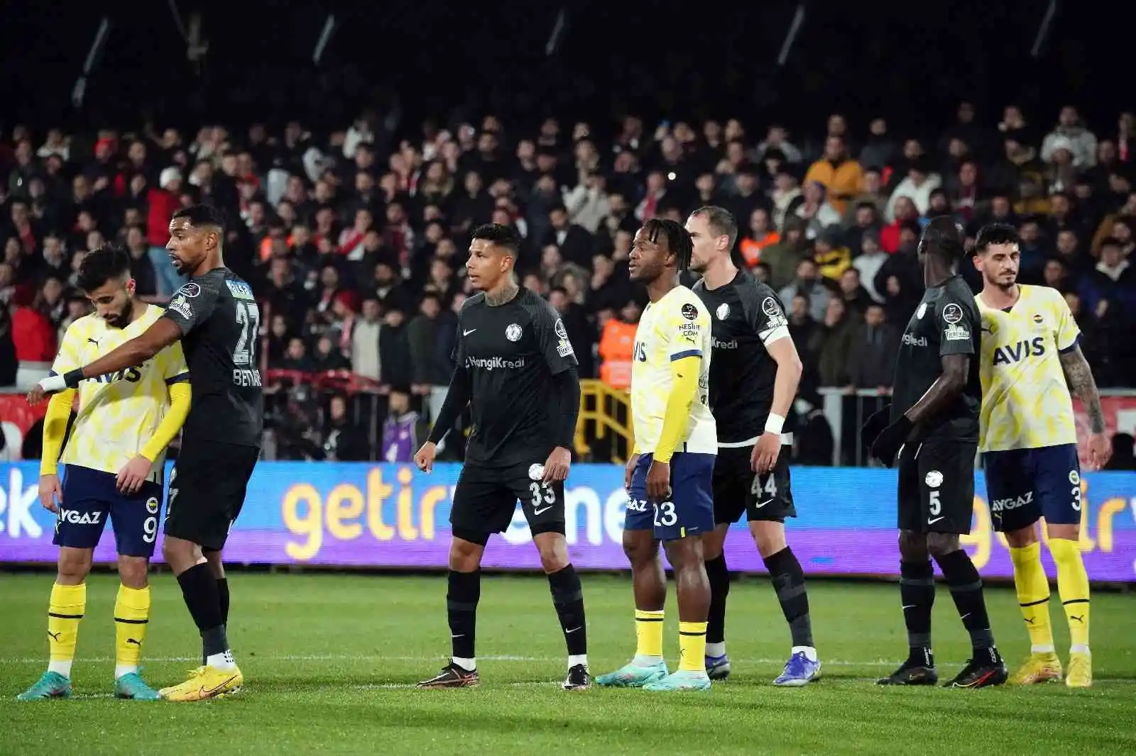 Spor Toto Süper Lig: Ümraniyespor: 0 - Fenerbahçe: 0 (İlk yarı)