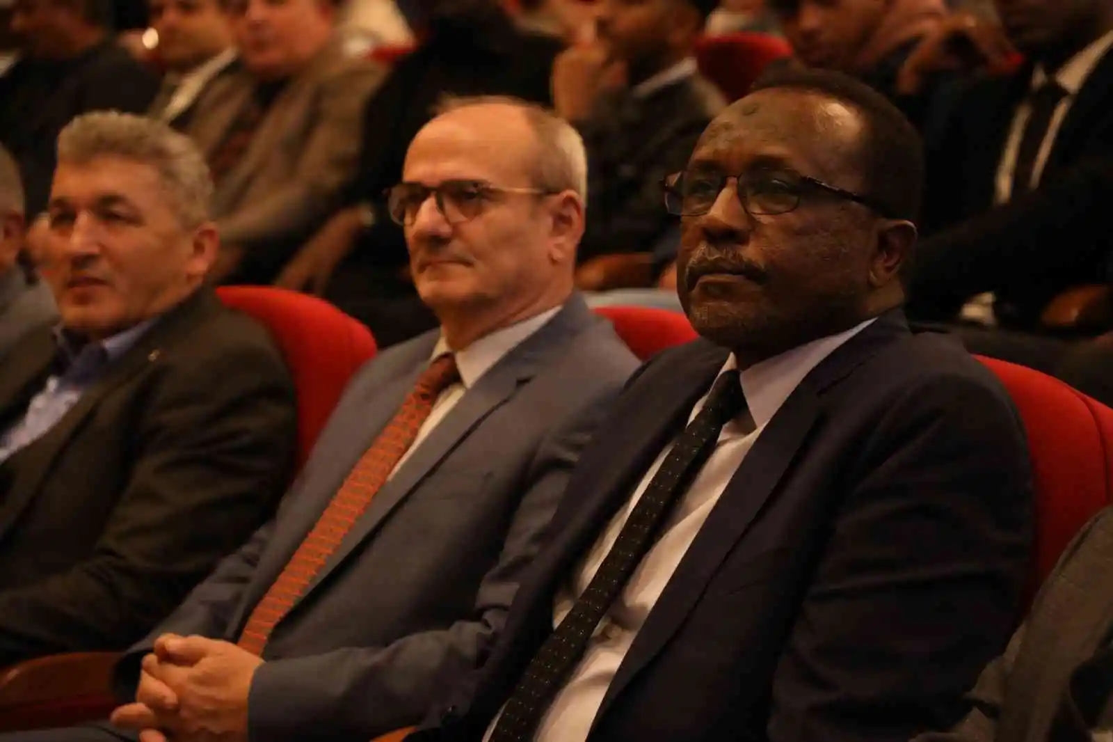 Sudan Büyükelçisi Eltayeb, BARÜ'yü ziyaret etti
