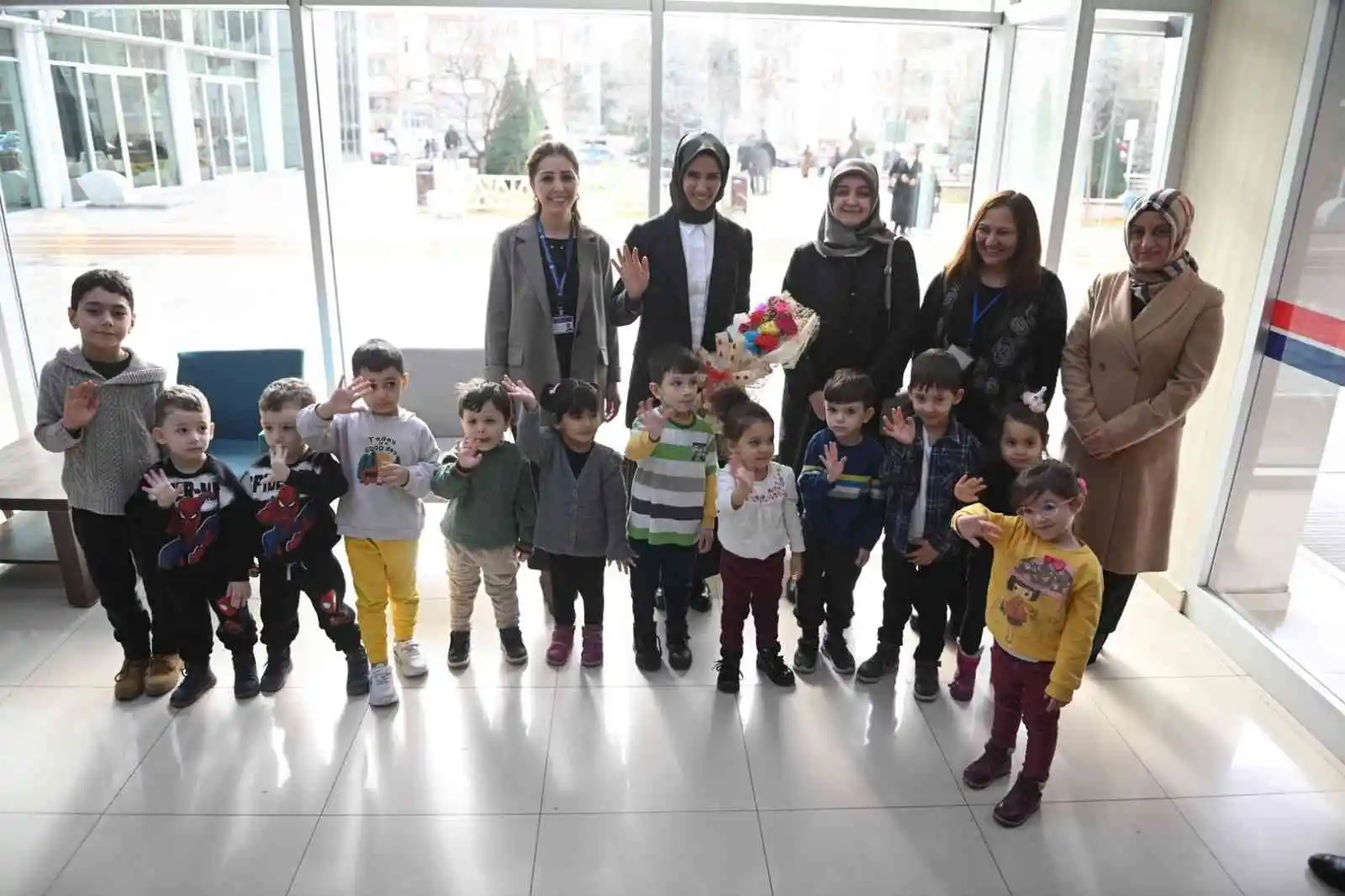 Sümeyye Erdoğan Bayraktar Çorum’da gençlerle buluştu