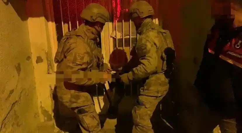 Suriye’de eğitim alan terör örgütü üyeleri Manisa’da yakalandı