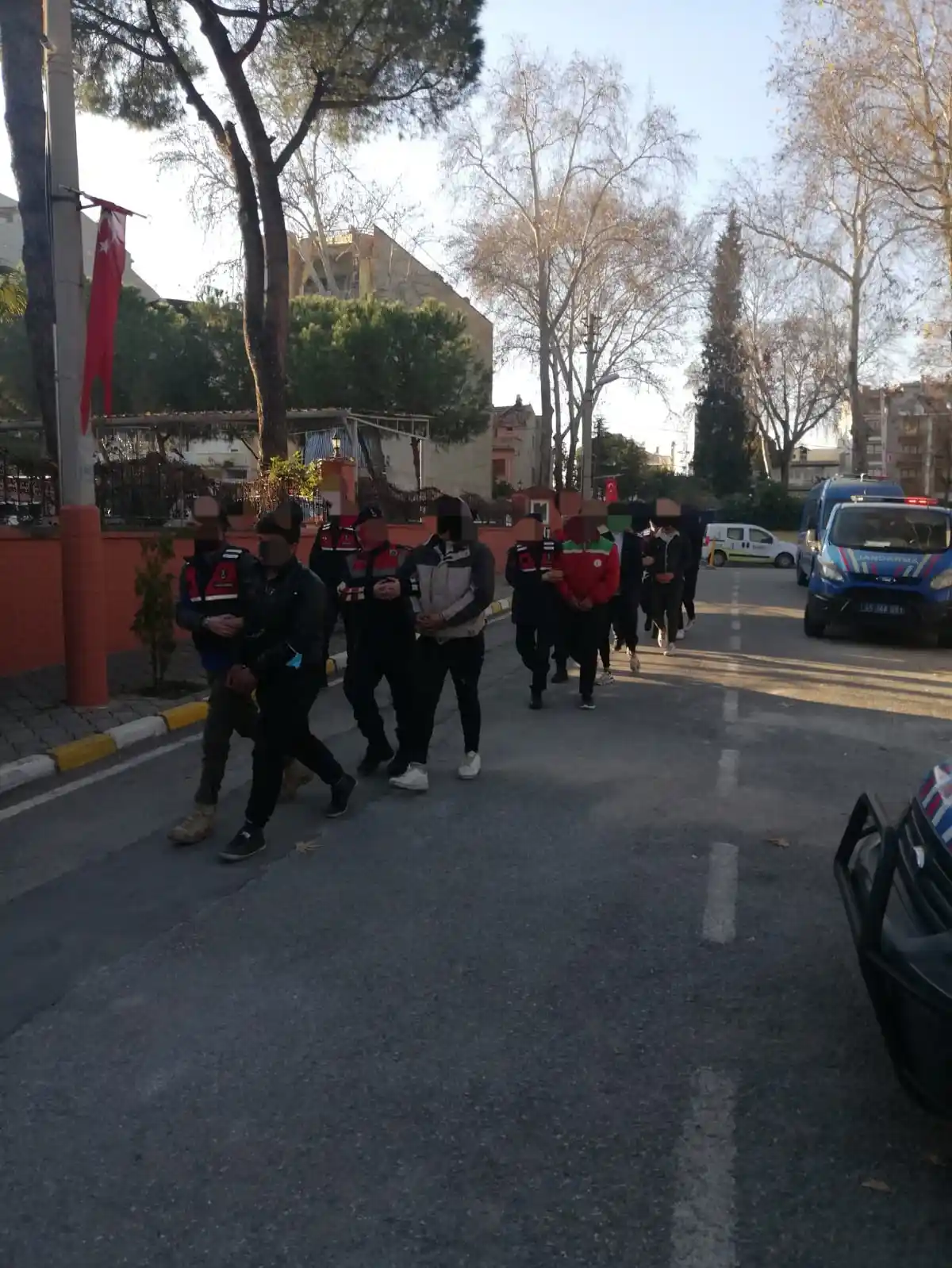 Suriye’de eğitim alan terör örgütü üyeleri Manisa’da yakalandı