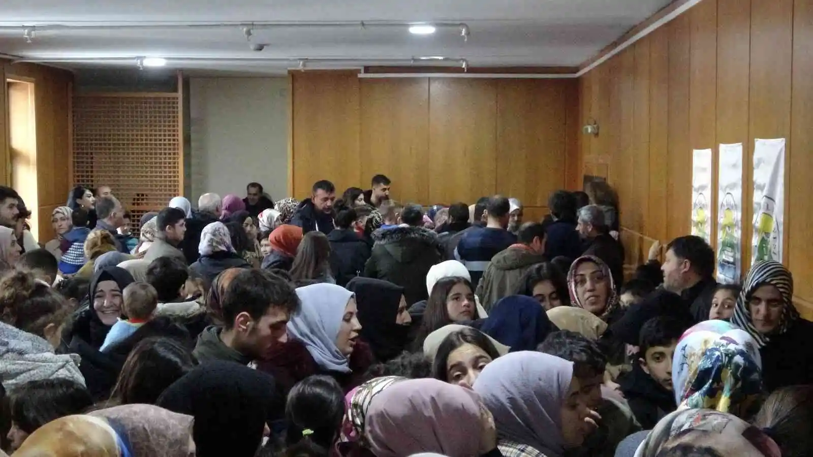 Tatvan’da çocuklar sömestir tatilini doya doya yaşıyor