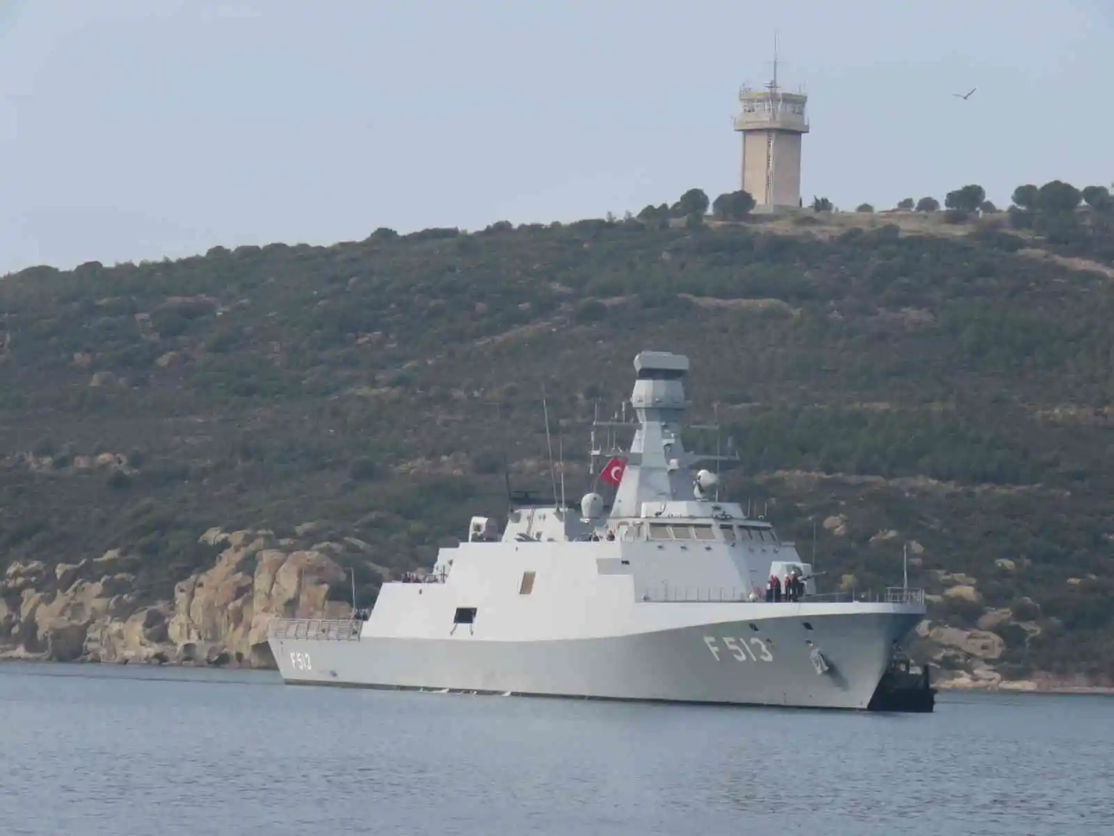 TCG BURGAZADA Gemisi İzmir Foça'da törenle karşılandı

