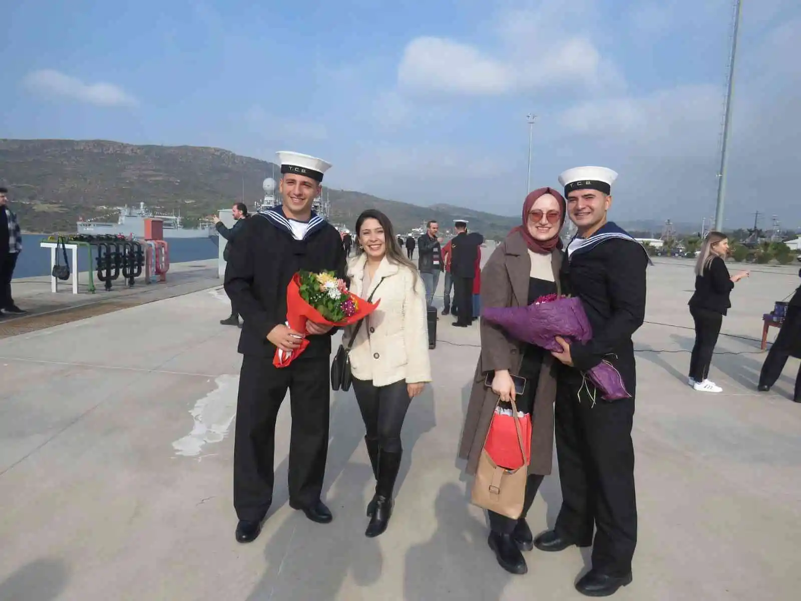 TCG BURGAZADA Gemisi İzmir Foça’da törenle karşılandı
