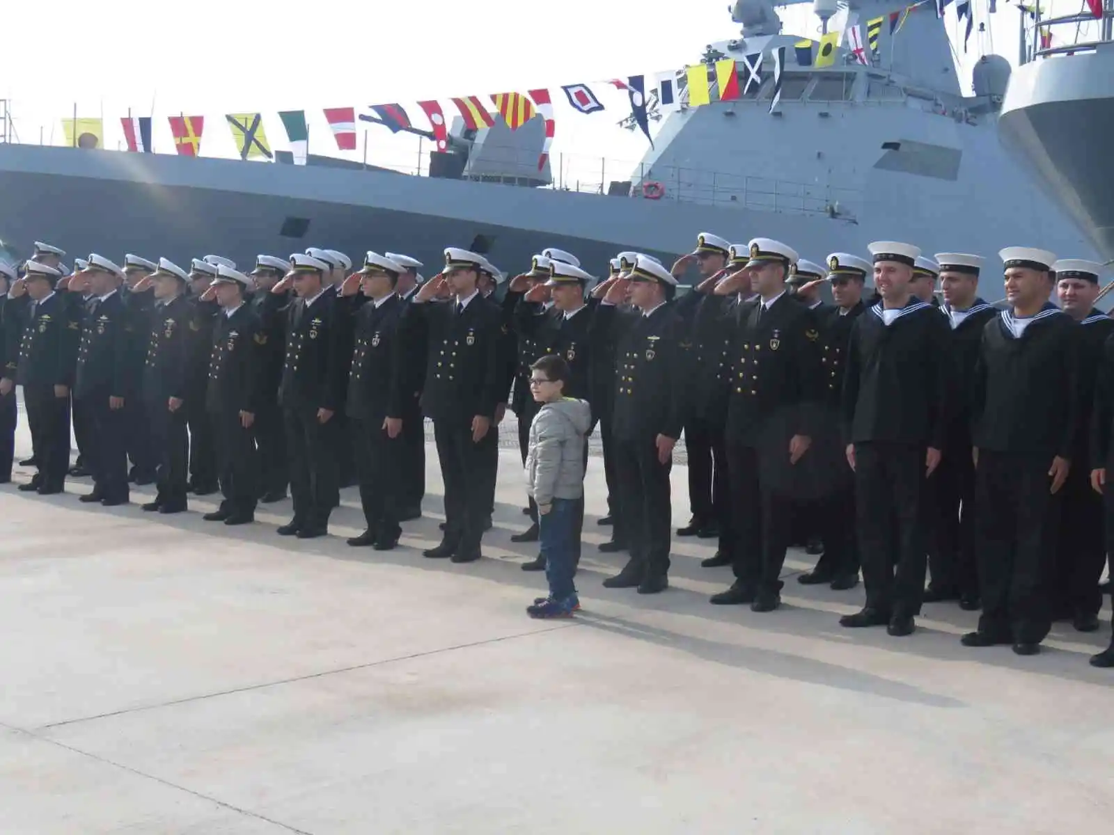 TCG BURGAZADA Gemisi İzmir Foça’da törenle karşılandı