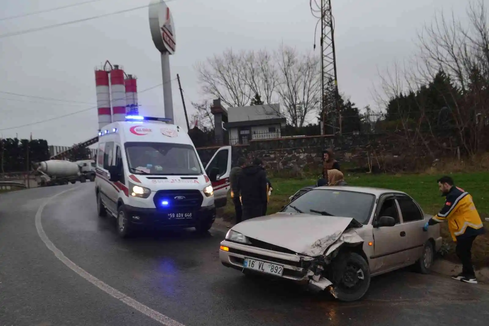 Tekirdağ'da 1'i çocuk 2 kişinin yaralandığı kaza kamerada
