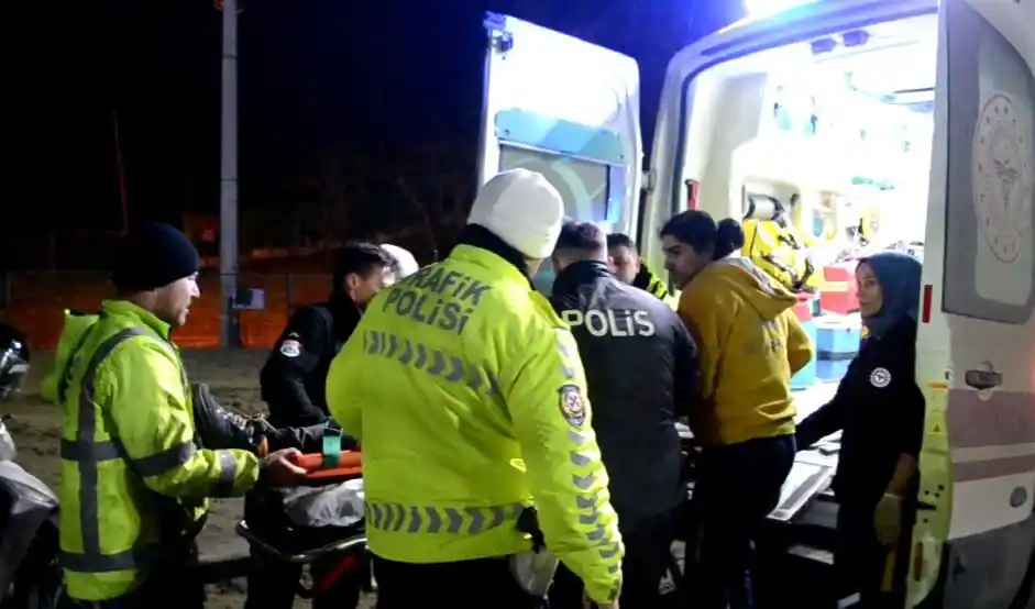 Tekirdağ’da bir genç rayların kenarında yaralı bulundu