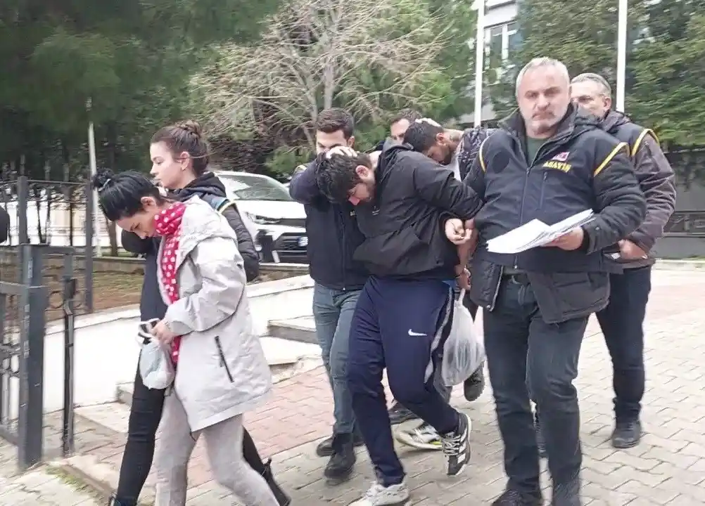 Tekirdağ'da kadın tartıştığı adamı silahla öldürdü