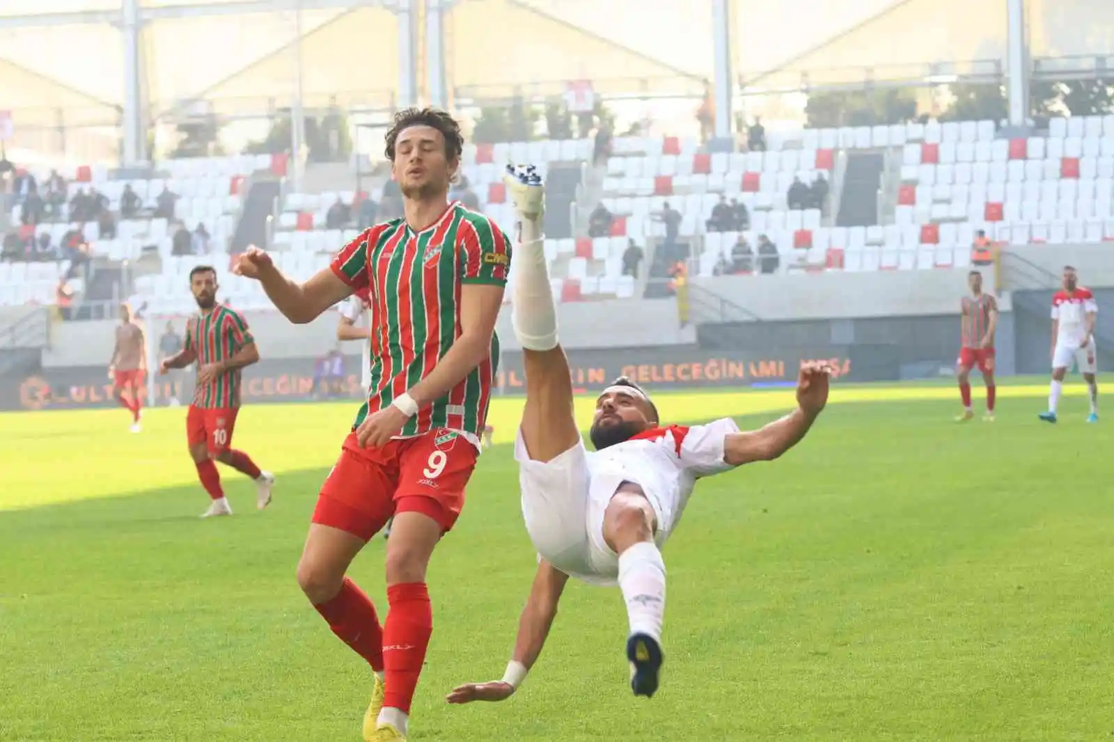 TFF 3. Lig: Karşıyaka: 4 - Nevşehir Belediyespor: 2