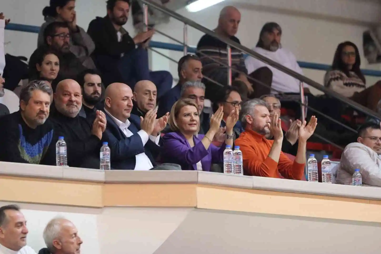 TKBL: İzmit Belediyespor: 93 - Emlak Konut Gelişim: 81