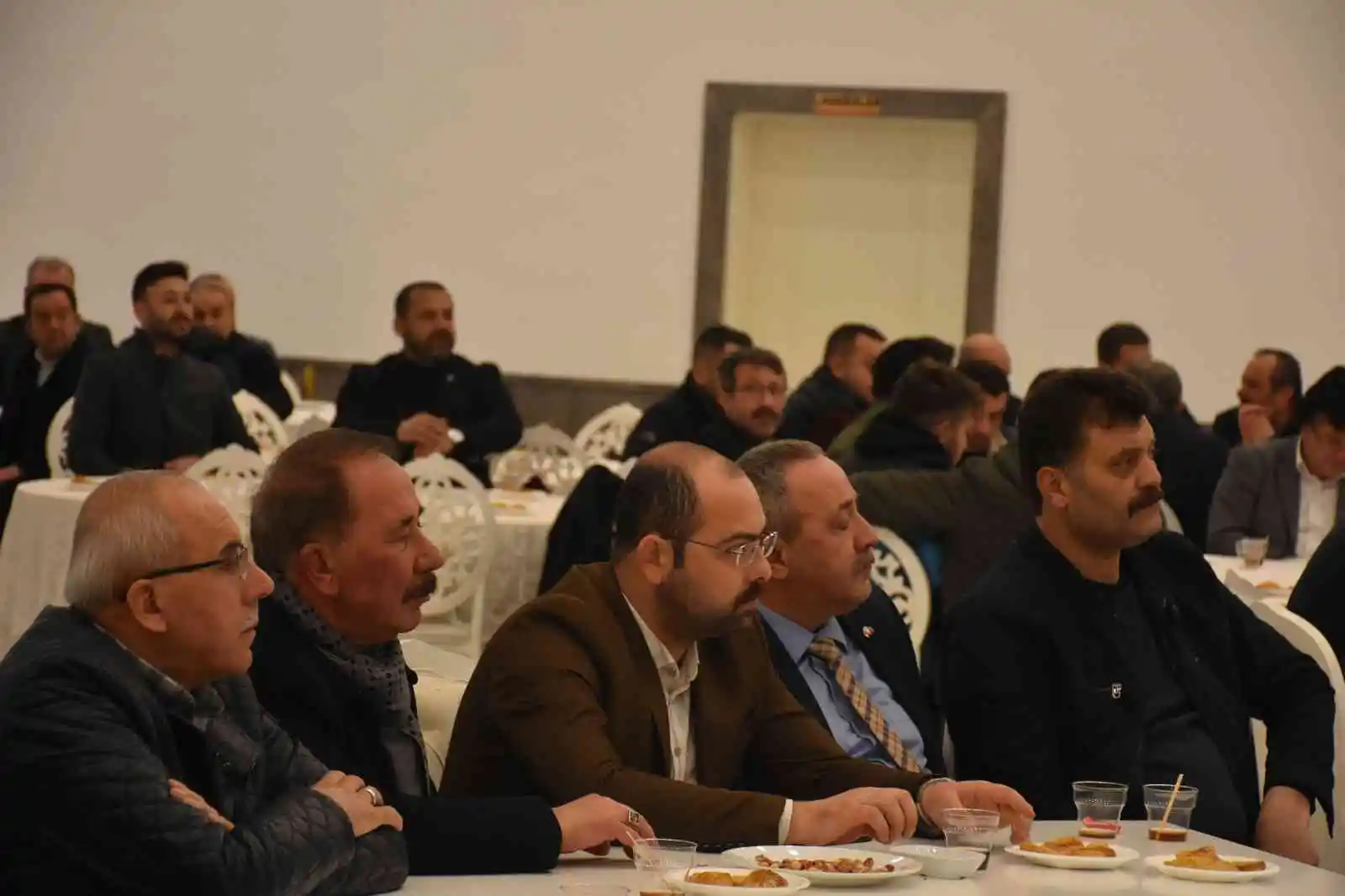 Tosya Esnaf ve Sanatkarlar Kooperatifi Başkanı Mustafa Pazarcı güven tazeledi