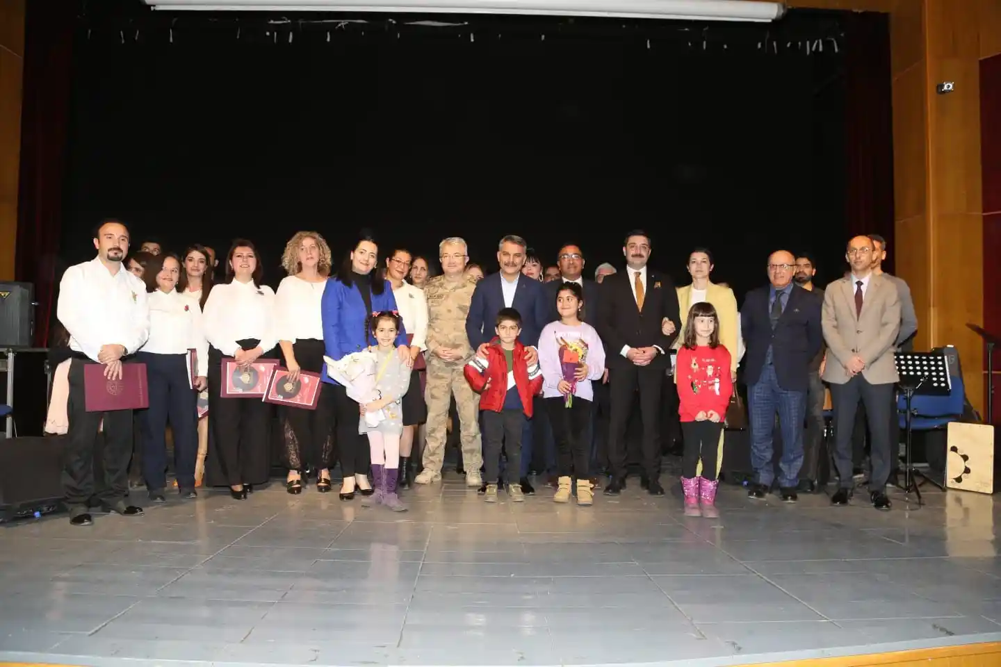 Tunceli’de ‘Şarkılar Bizi Söyler Biz de Şarkı Söyleriz’ Projesi