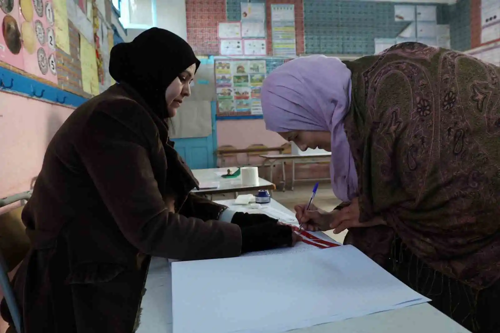Tunus’ta halk parlamento seçimlerinin 2’nci turunda sandık başında
